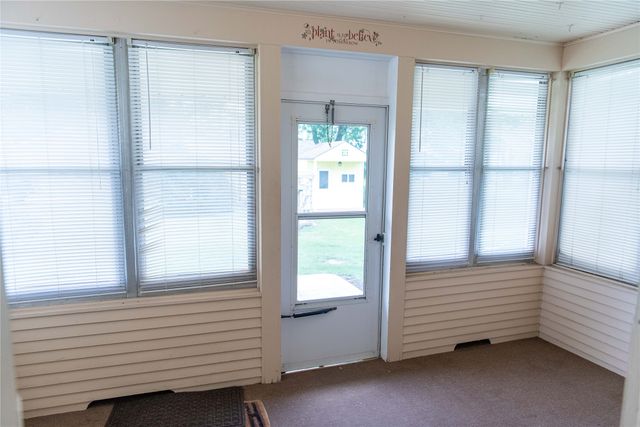 601 E 5th Street, Prairie City, IA 50228