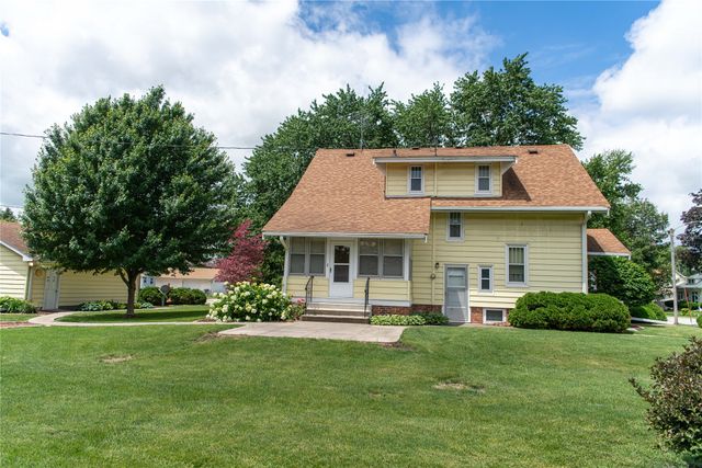 601 E 5th Street, Prairie City, IA 50228