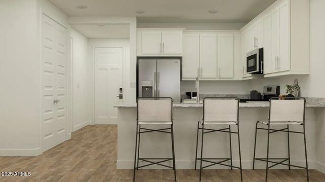 17092 W SWAYBACK Pass, Surprise, AZ 85387