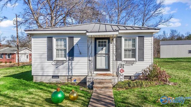 5581 County Road 200, Florence, AL 35633