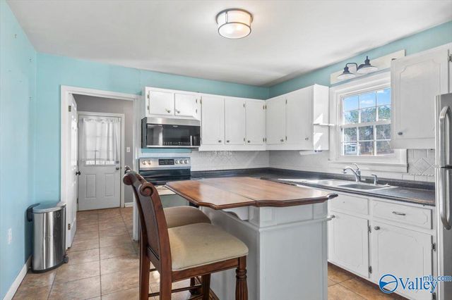 5581 County Road 200, Florence, AL 35633