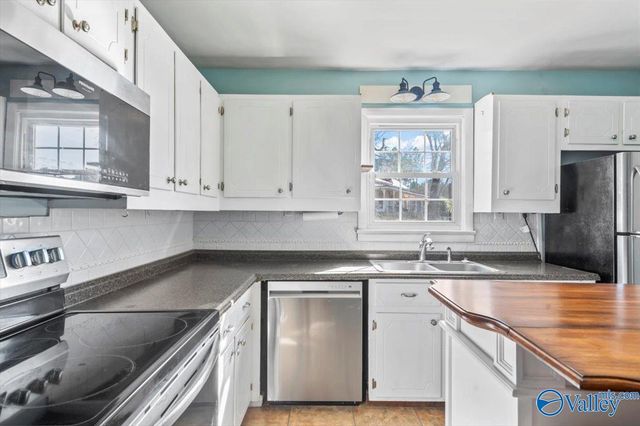 5581 County Road 200, Florence, AL 35633