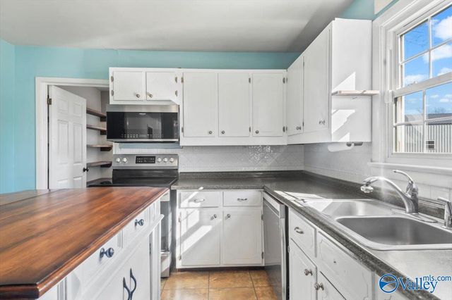 5581 County Road 200, Florence, AL 35633