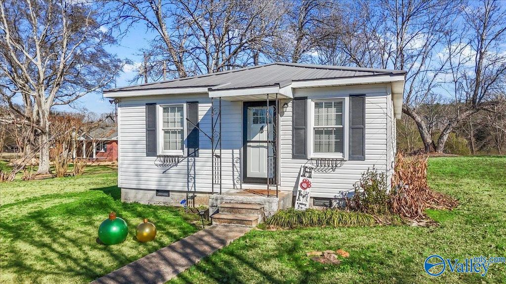 5581 County Road 200, Florence, AL 35633