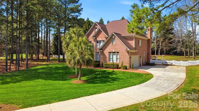 6041 Bluebird Hill Lane, Matthews, NC 28104