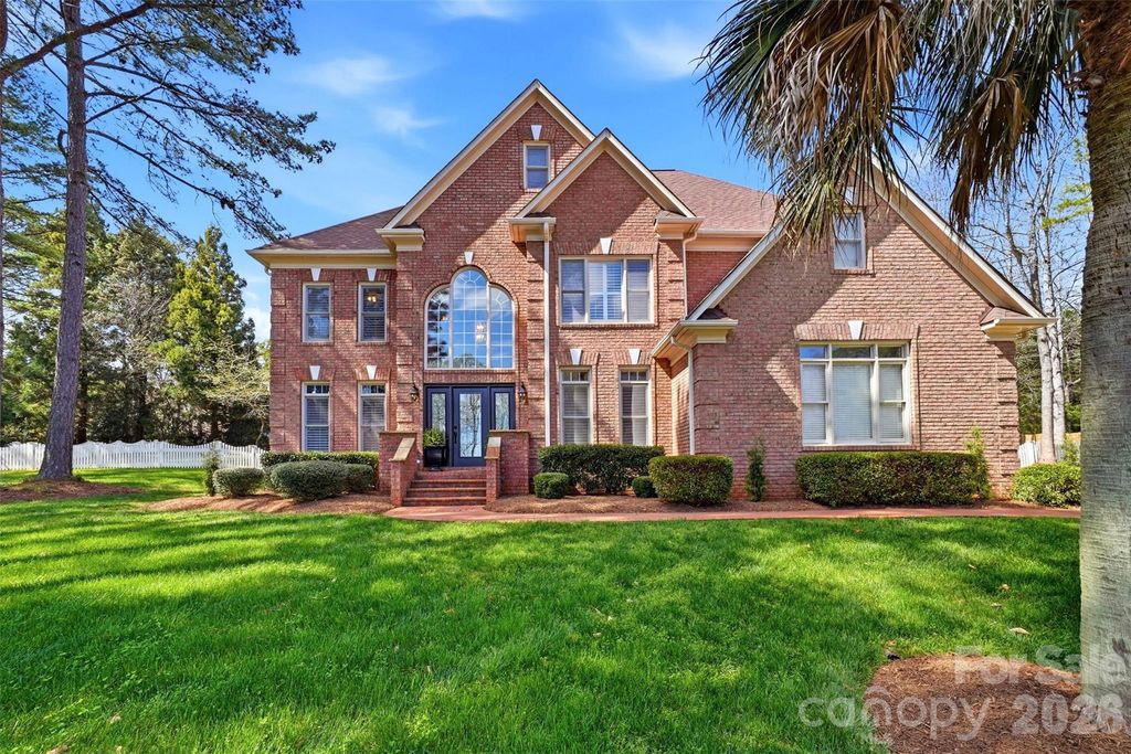 6041 Bluebird Hill Lane, Matthews, NC 28104