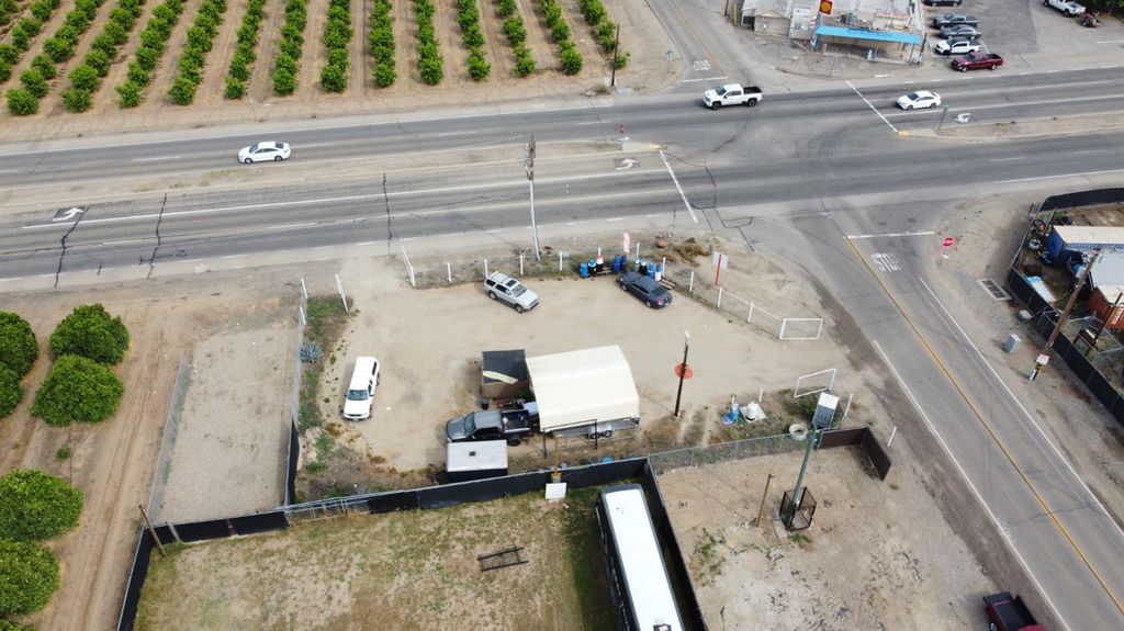 Image 9 of property listing at 2015 N Academy Avenue, Sanger, CA 93657