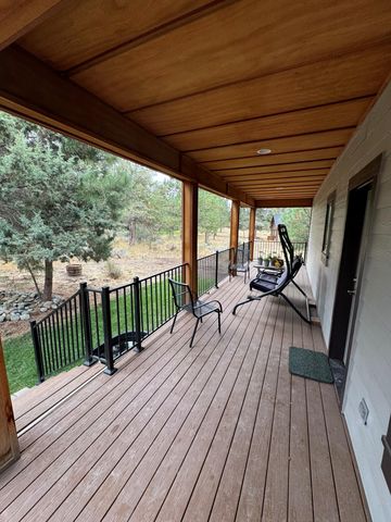 1139 Paper Birch Way, Klamath Falls, OR 97601