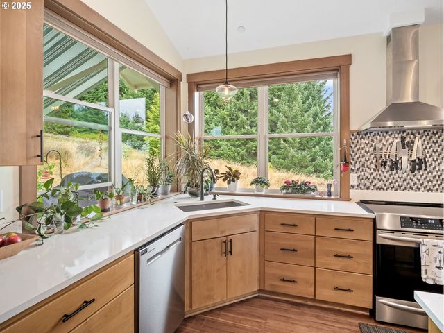 3934 COHO Cir, Forest Grove, OR 97116
