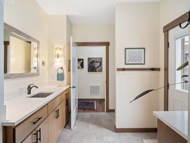 3934 COHO Cir, Forest Grove, OR 97116