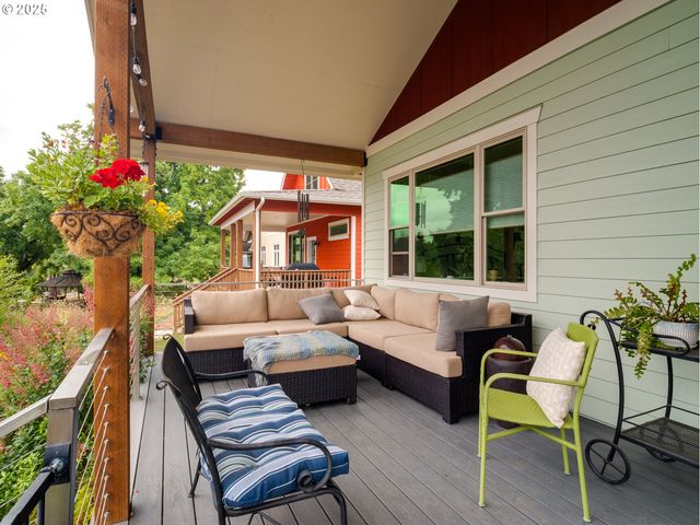3934 COHO Cir, Forest Grove, OR 97116