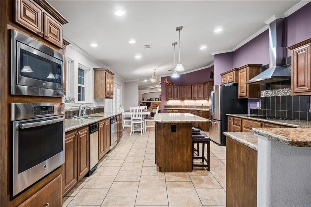 1011 N Racine St, Rockport, TX 78382 — photo 3