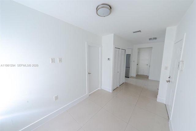 1890 NW 35th St 6, Miami, FL 33142