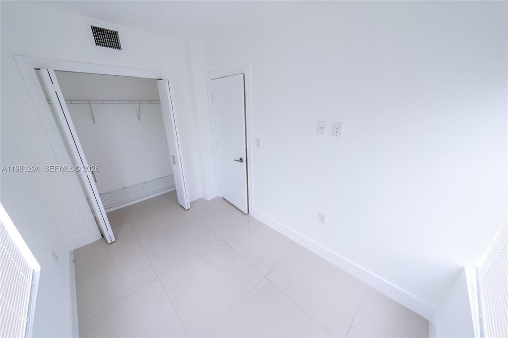 1890 NW 35th St 6, Miami, FL 33142