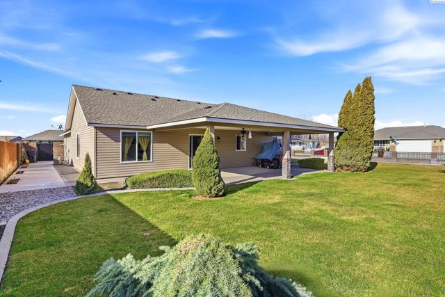 5505 Marbella, Pasco, WA 99301