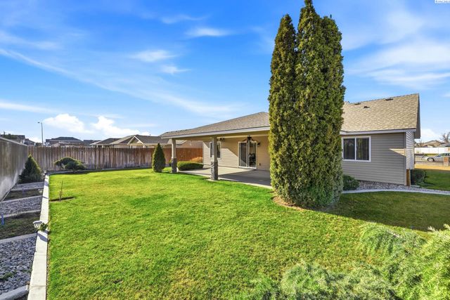 5505 Marbella, Pasco, WA 99301