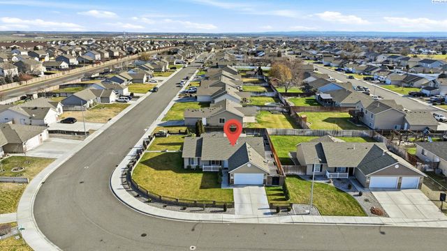 5505 Marbella, Pasco, WA 99301