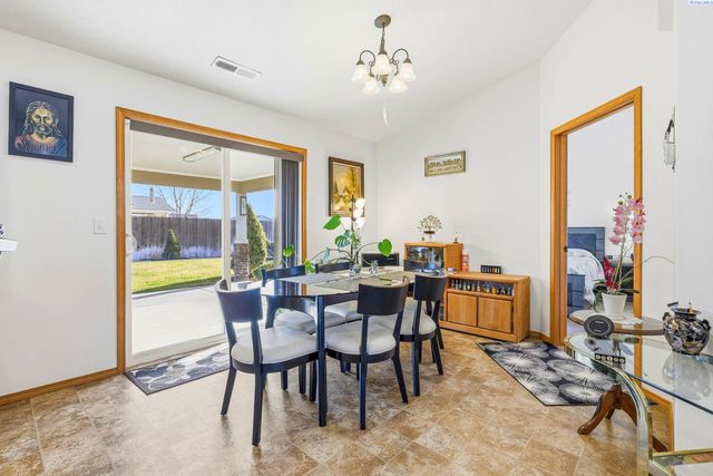 5505 Marbella, Pasco, WA 99301