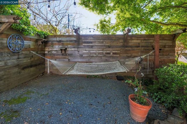 5461 Alhambra Valley Rd, Martinez, CA 94553