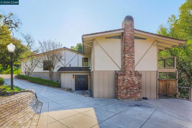 5461 Alhambra Valley Rd, Martinez, CA 94553