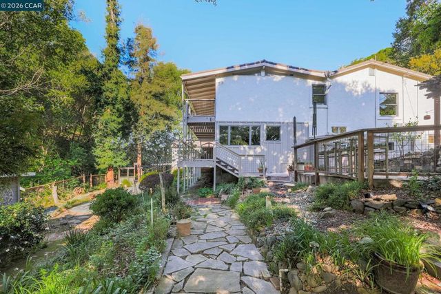 5461 Alhambra Valley Rd, Martinez, CA 94553