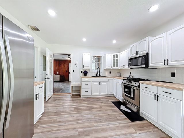 14090 162ND PLACE, Weirsdale, FL 32195