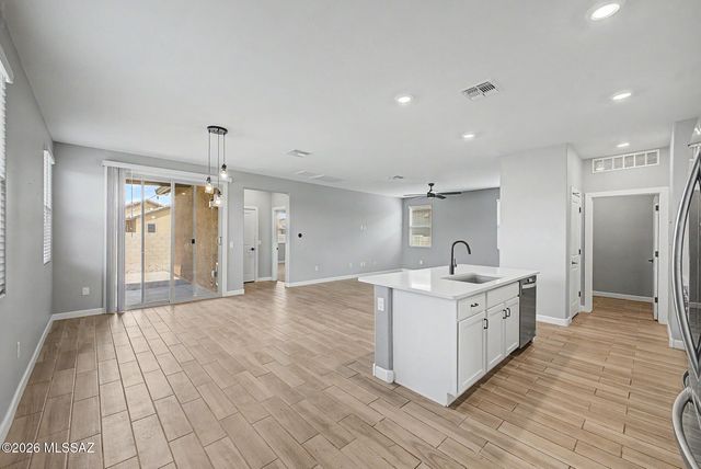 10596 W Harrigan Drive, Marana, AZ 85653