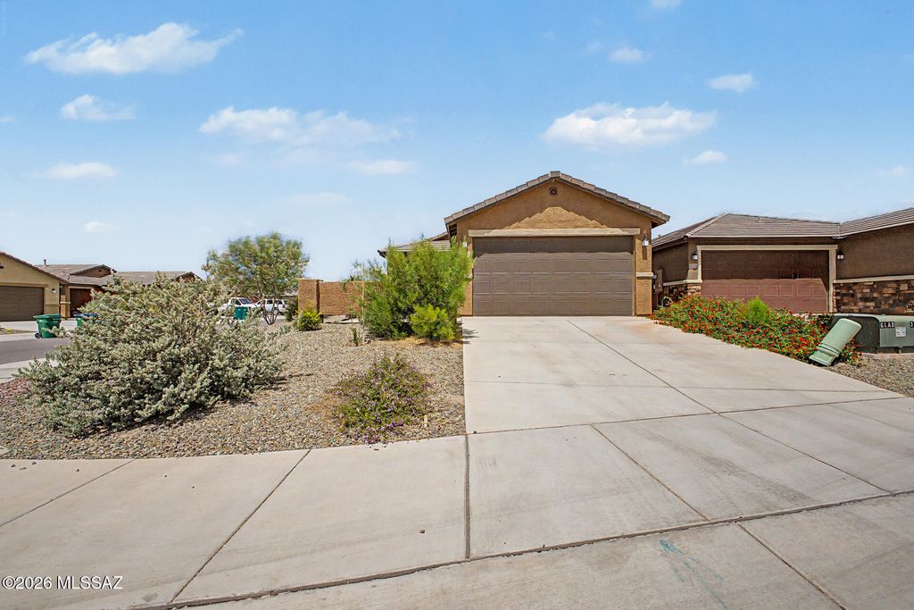 10596 W Harrigan Drive, Marana, AZ 85653