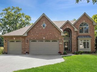 4632 Pershing Avenue, Downers Grove, IL 60515