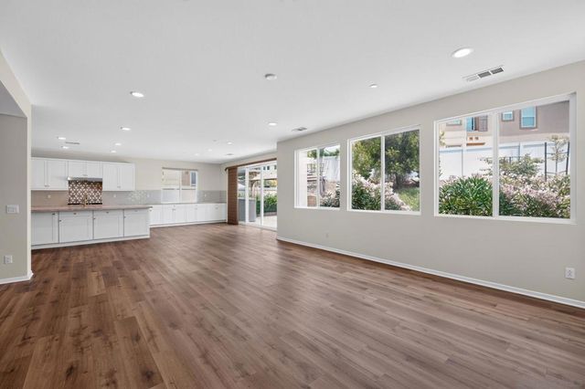 38226 Old Creek, Murrieta, CA 92563