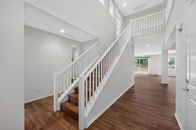 38226 Old Creek, Murrieta, CA 92563