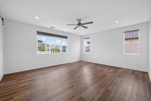 38226 Old Creek, Murrieta, CA 92563