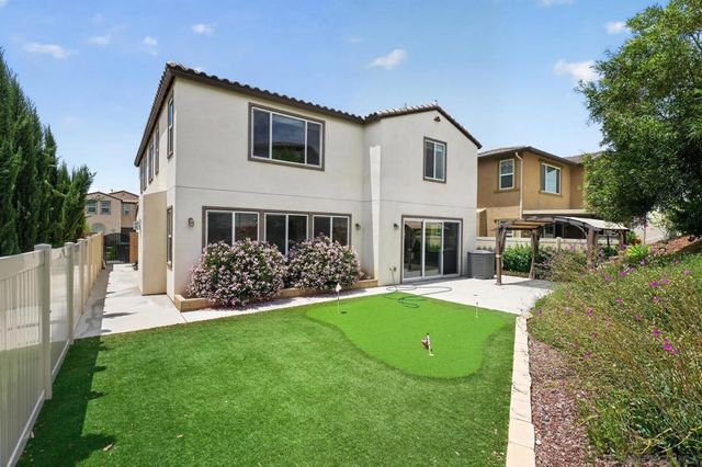 38226 Old Creek, Murrieta, CA 92563