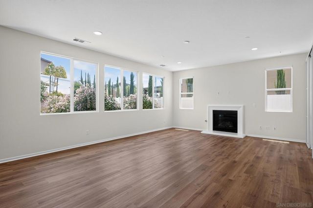 38226 Old Creek, Murrieta, CA 92563