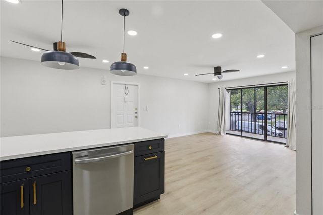 3232 LAKE PINE WAY E A2, Tarpon Springs, FL 34688