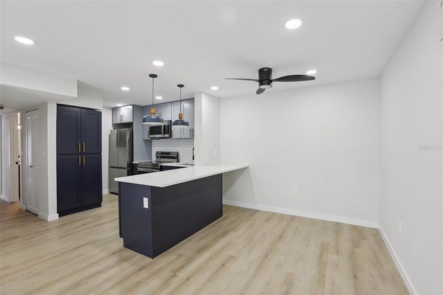 3232 LAKE PINE WAY E A2, Tarpon Springs, FL 34688