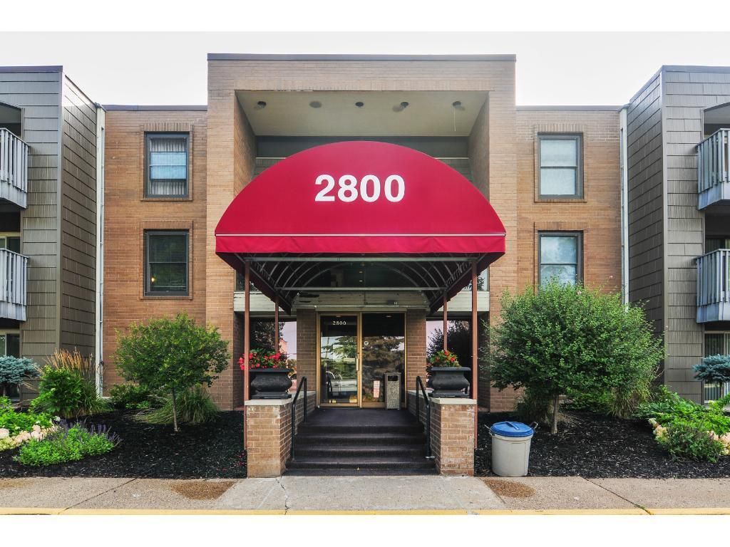 2800 Hamline Avenue N 229, Roseville, MN 55113