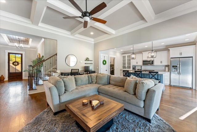 3338 Hawks Creek Drive, Apison, TN 37302