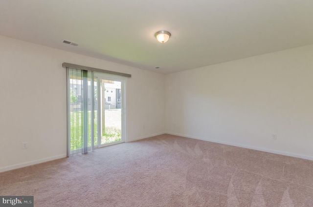 172 DREXEL CT, Martinsburg, WV 25404