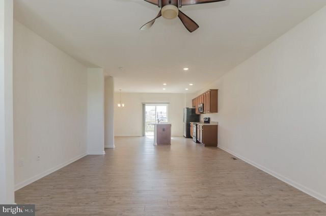 172 DREXEL CT, Martinsburg, WV 25404