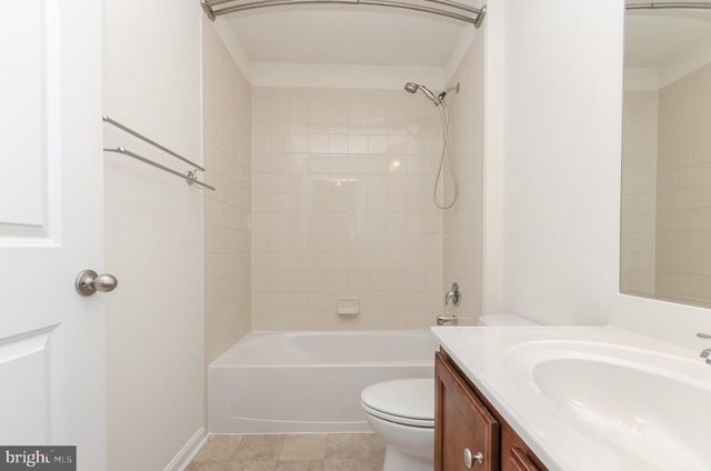 172 DREXEL CT, Martinsburg, WV 25404