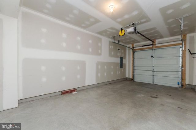 172 DREXEL CT, Martinsburg, WV 25404