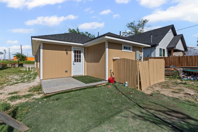 104 S Wall Street, Itasca, TX 76055