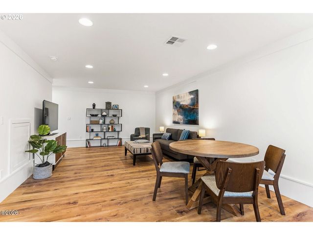 4930 Sw COAST Ave, Lincoln City, OR 97367