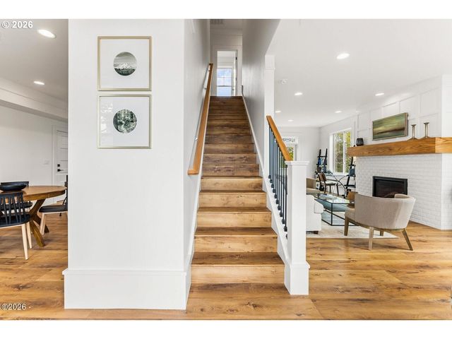 4930 Sw COAST Ave, Lincoln City, OR 97367