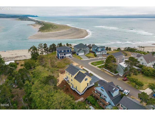 4930 Sw COAST Ave, Lincoln City, OR 97367
