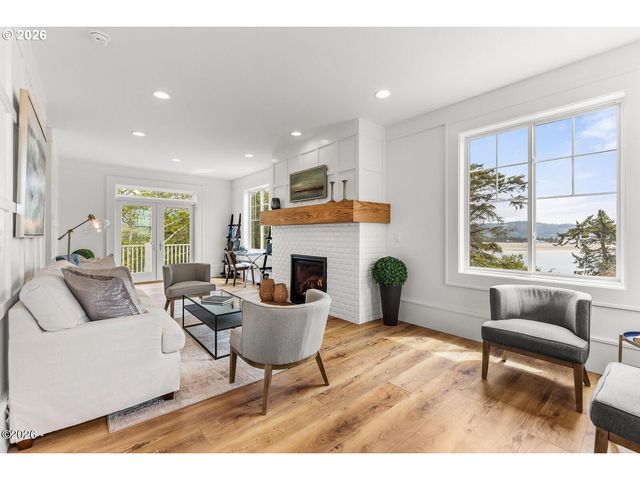 4930 Sw COAST Ave, Lincoln City, OR 97367