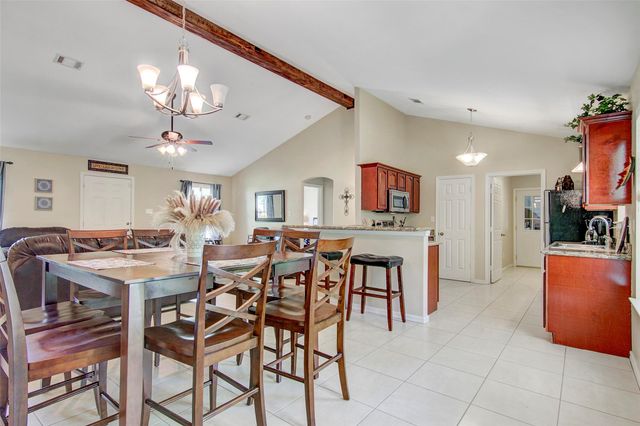 240 Parkside Loop, Brookeland, TX 75931