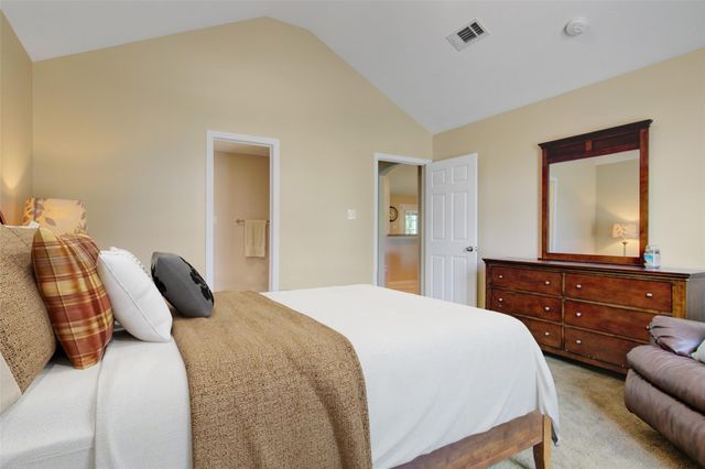 240 Parkside Loop, Brookeland, TX 75931