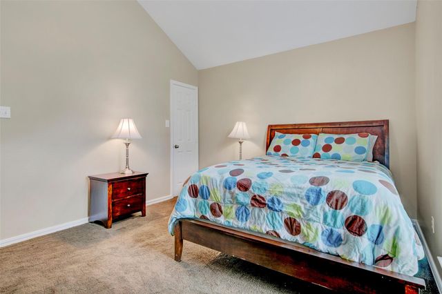 240 Parkside Loop, Brookeland, TX 75931